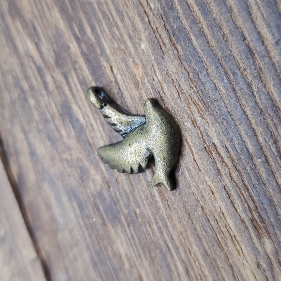 Bronze‎ flying dove charm pendant - Picture 1 of 2
